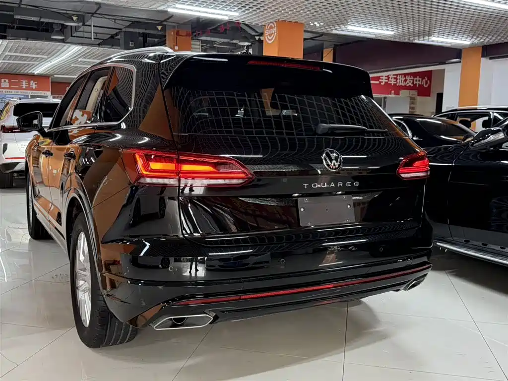 Volkswagen Touareg 2023 2.0TSI R-Line Edition фото 4
