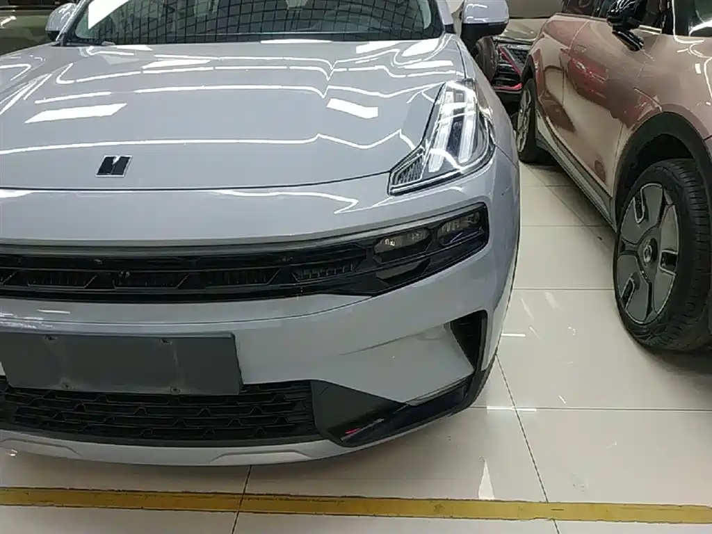Lynk & Co 06 EM-P 2022 PHEV 84KM Range Pro фото 24