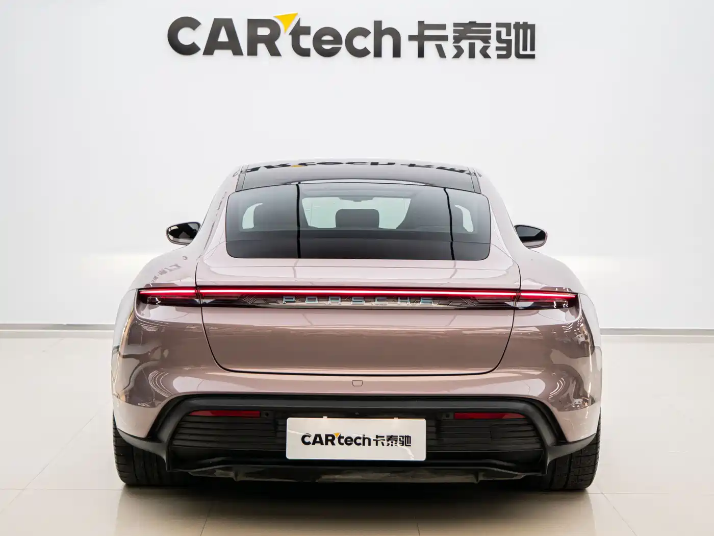Porsche Taycan 2020 Taycan фото 4