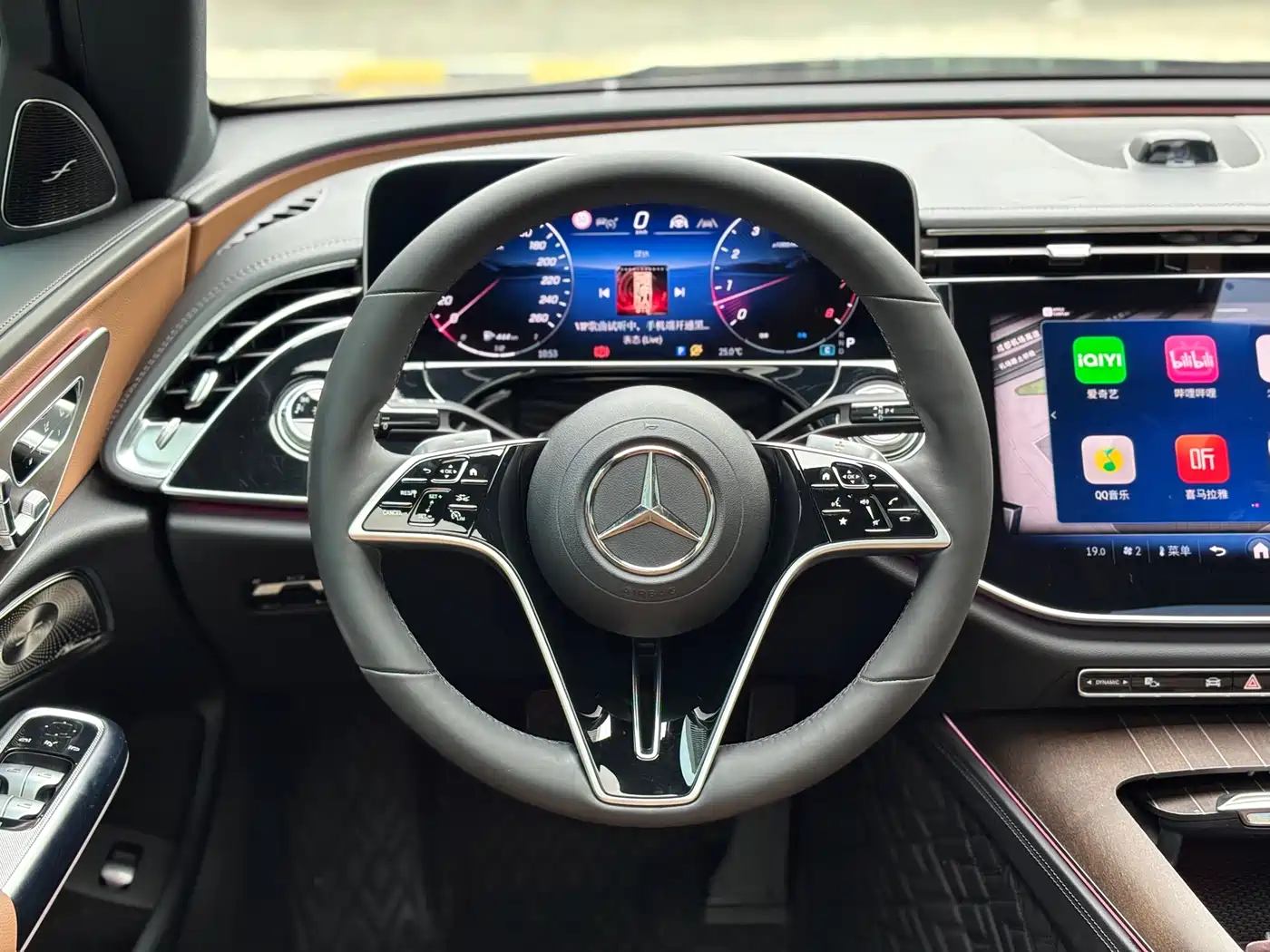 Mercedes-Benz E-Class 2024 Model E 300 L Luxury фото 7