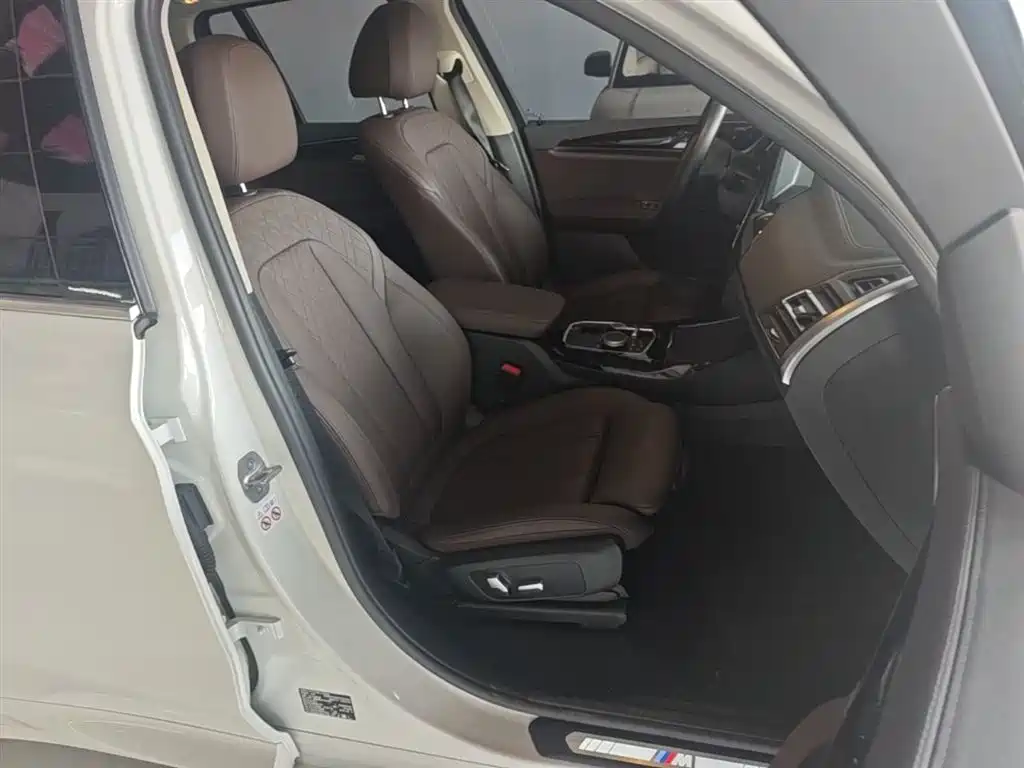 BMW iX3 2022 Facelift Leading Model фото 25