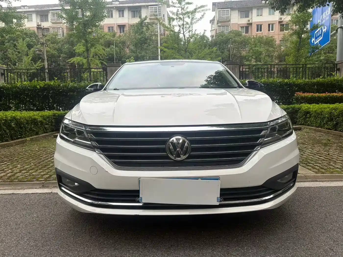 Volkswagen Lavida 2019 1.5L Automatic Comfort Edition China VI фото 2
