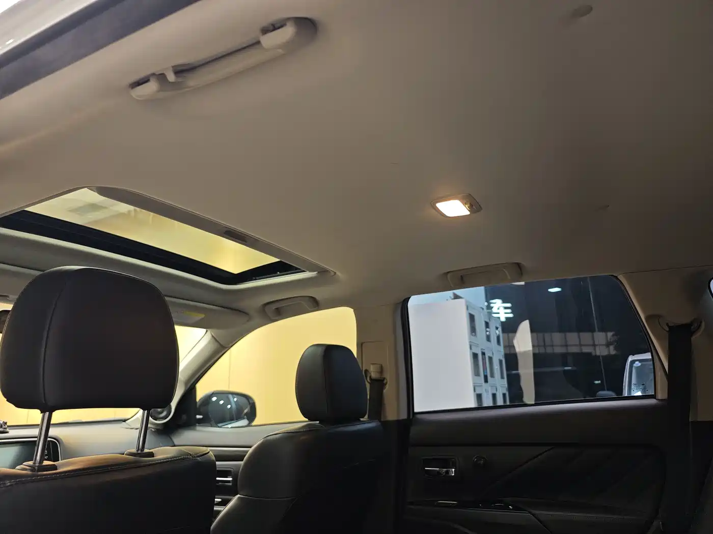 Mitsubishi Outlander 2019 2.0L 2WD Enjoy 5-Seater China VI фото 25