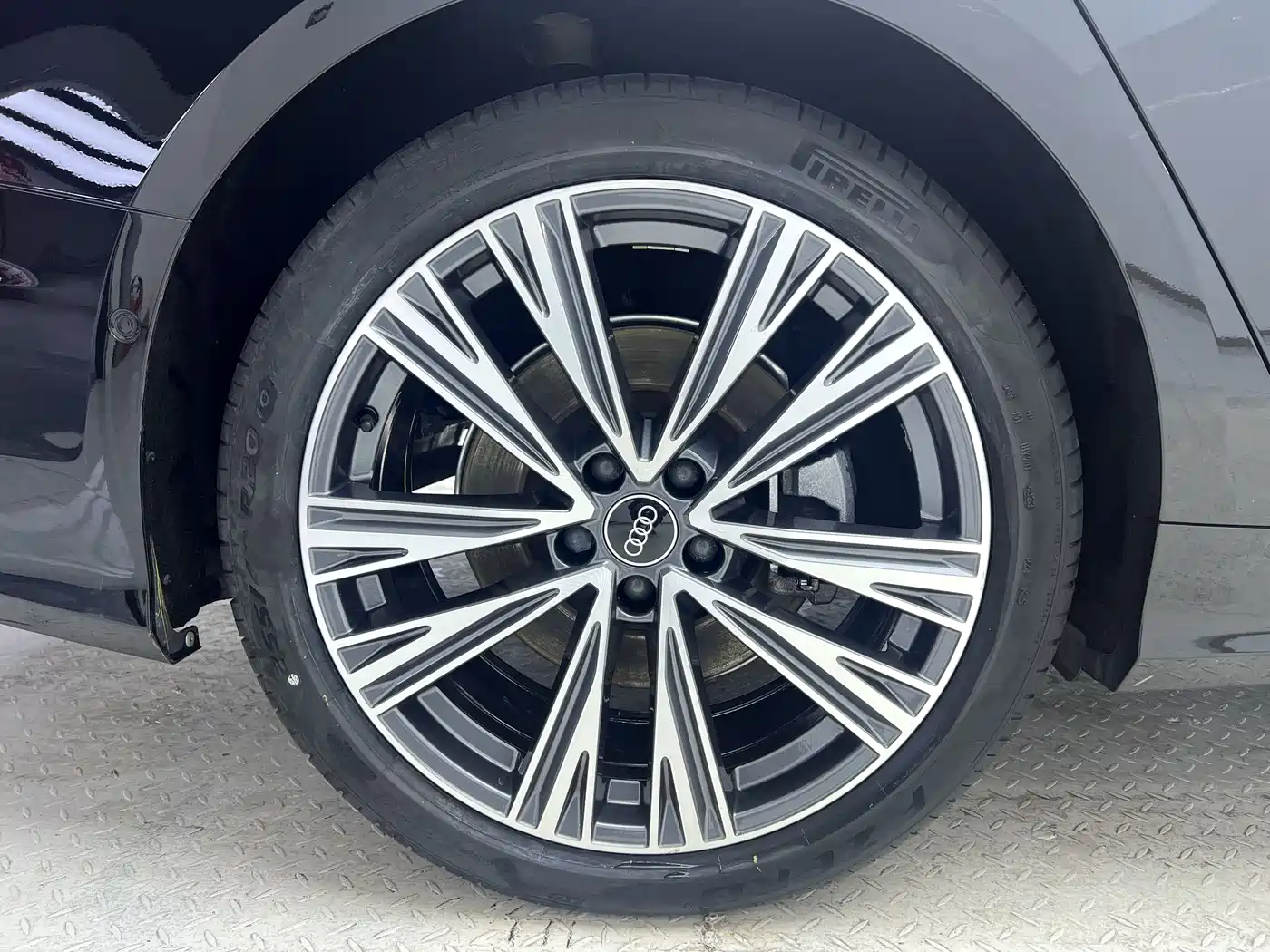 Audi A6L 2024 45 TFSI quattro Premium Dynamic фото 26