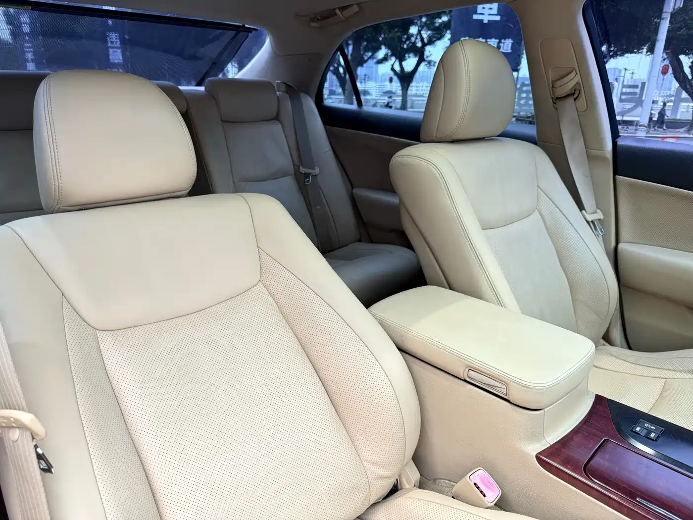 Toyota Crown 2010 2.5L Royal Leather Sunroof Navigation фото 17