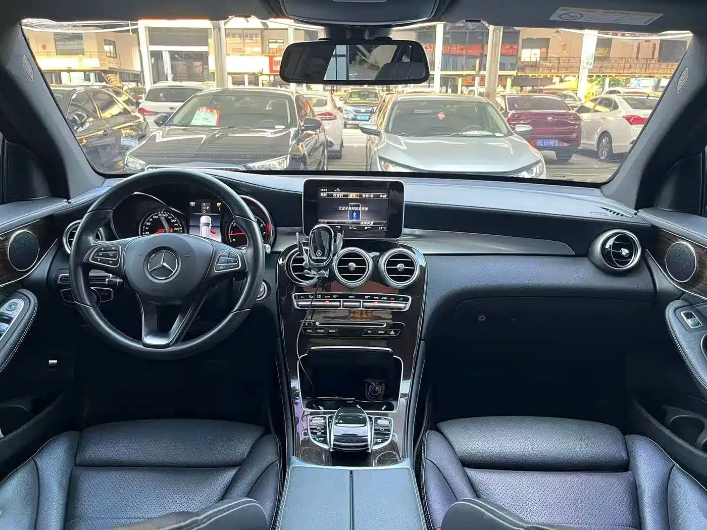 Mercedes-Benz GLC 2019 GLC 260 4MATIC Dynamic фото 6