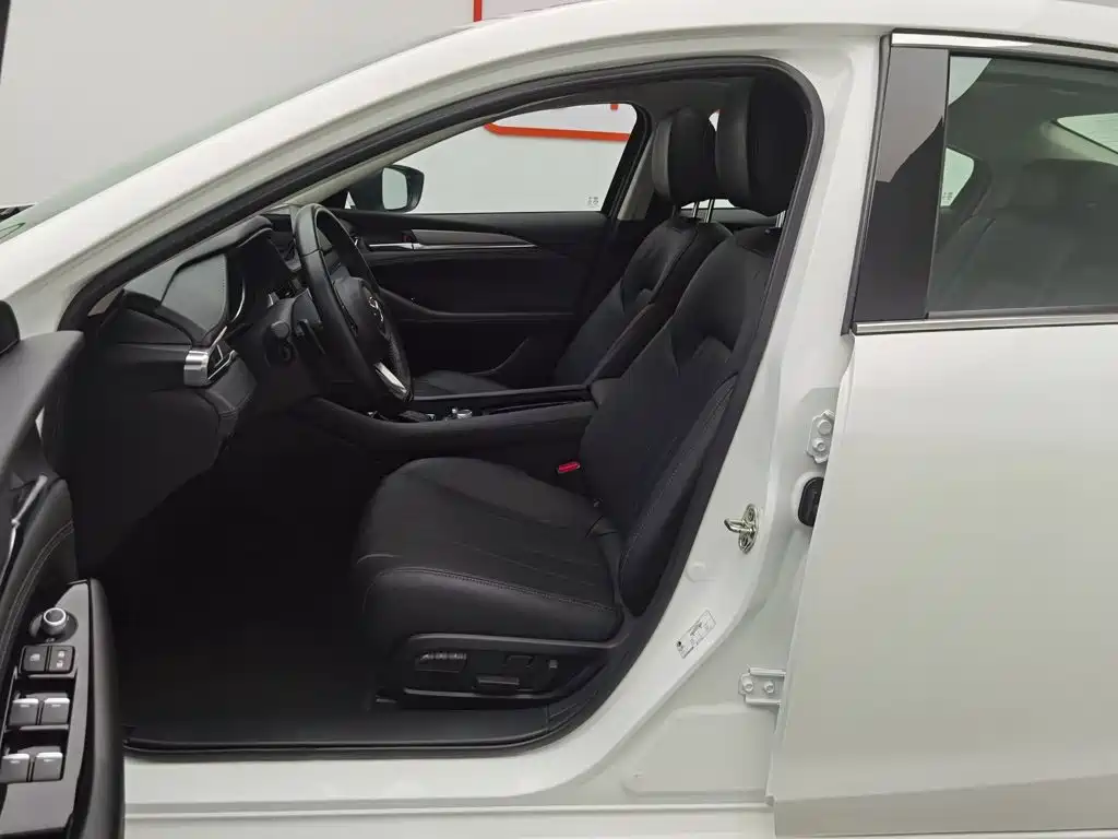Mazda Atenza, миниатюра 10