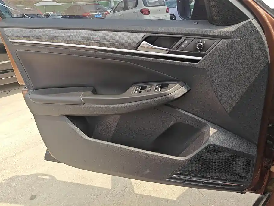 Volkswagen C-TREK 2017 1.6L Automatic Comfort фото 7
