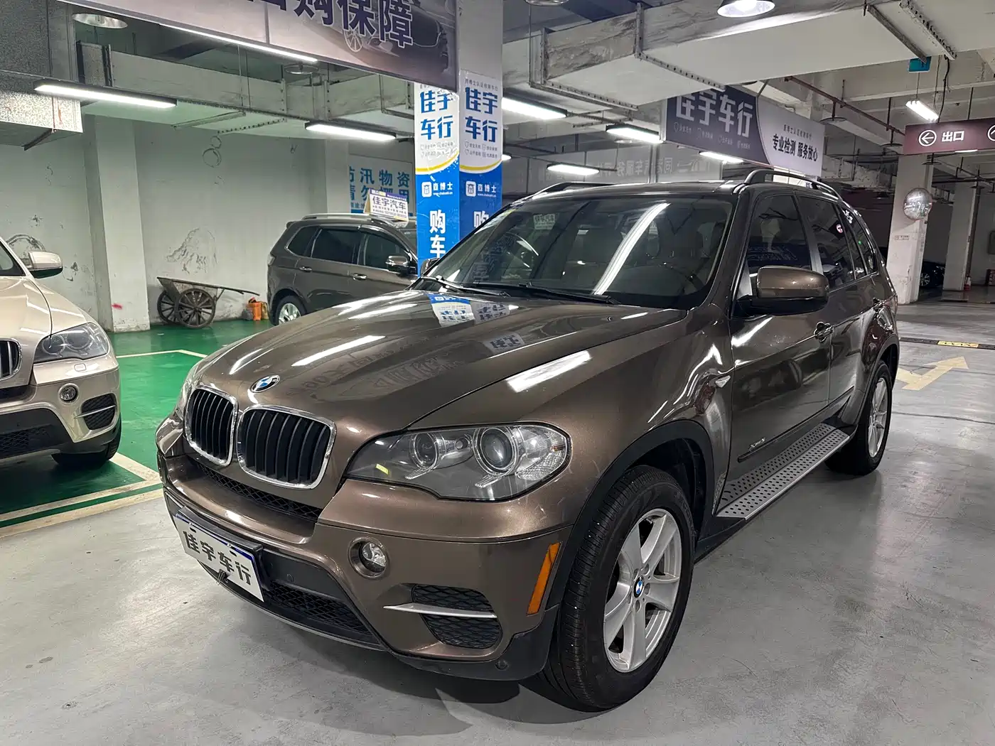 BMW X5 (Import) 2011 xDrive35i Leading Edition фото 3