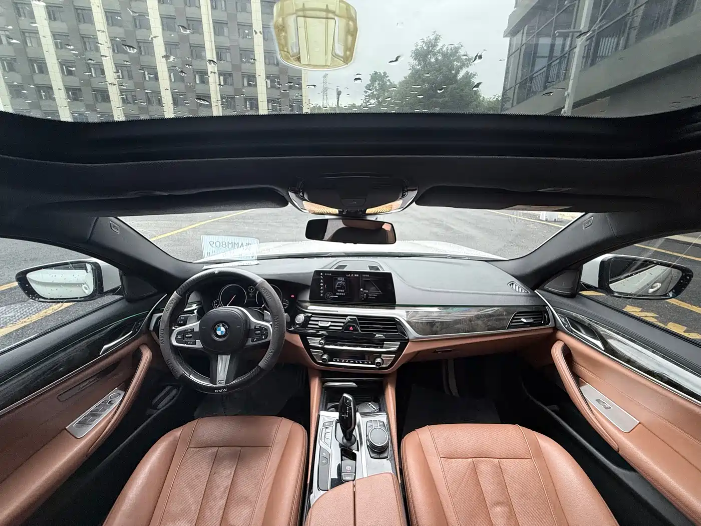 Photo 5 - BMW 5 Series