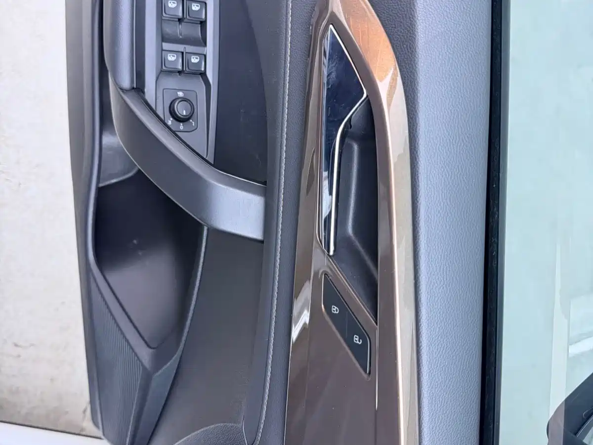 Volkswagen Tharu 2021 Model 280TSI 2WD Comfort Edition фото 4