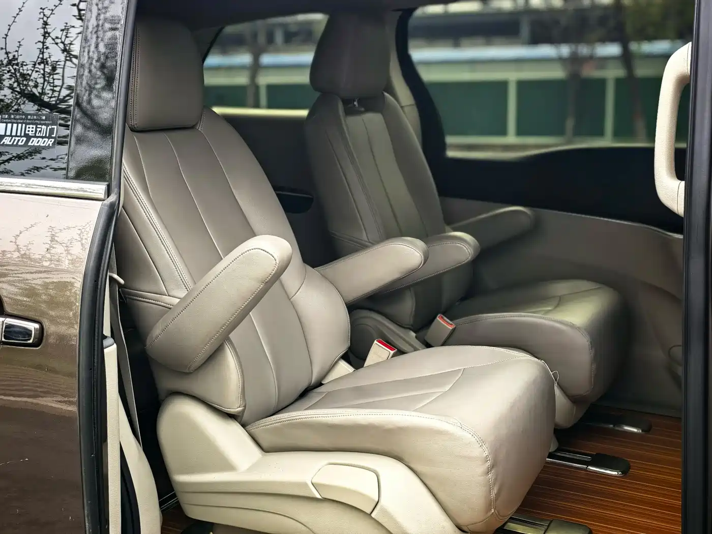 Buick GL8 2021 Land Business Class 652T Comfort фото 14