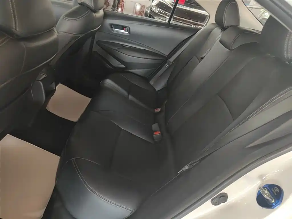 Toyota Corolla 2021 1.2T S-CVT Elite PLUS Edition фото 17