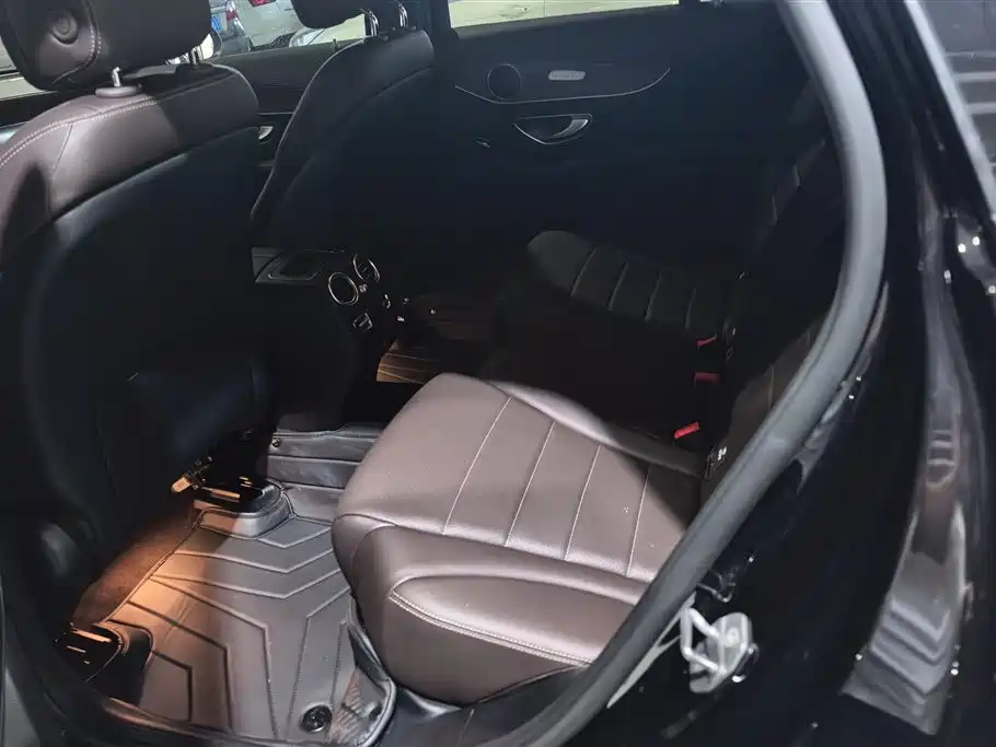 Mercedes-Benz GLC 2022 Facelift II GLC 260 L 4MATIC Sport Model фото 11