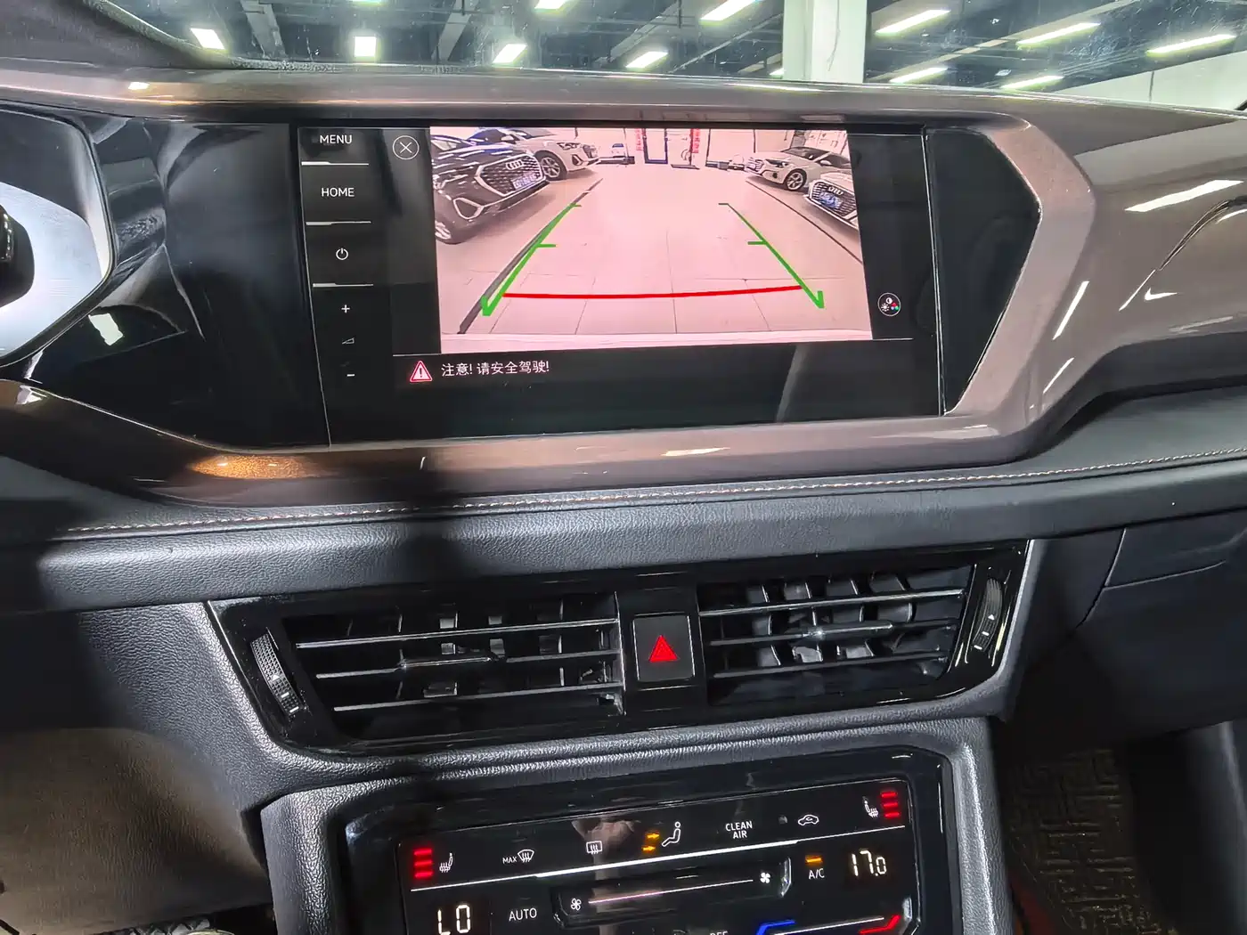 Volkswagen Tharu 2022 280TSI FWD Luxury Edition фото 16