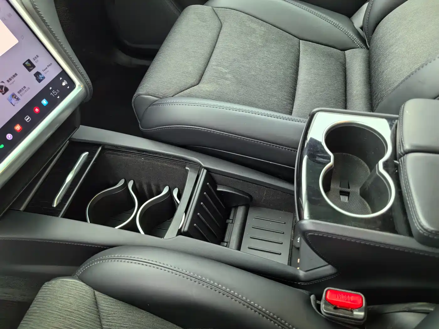 Фото 24 - Tesla Model X