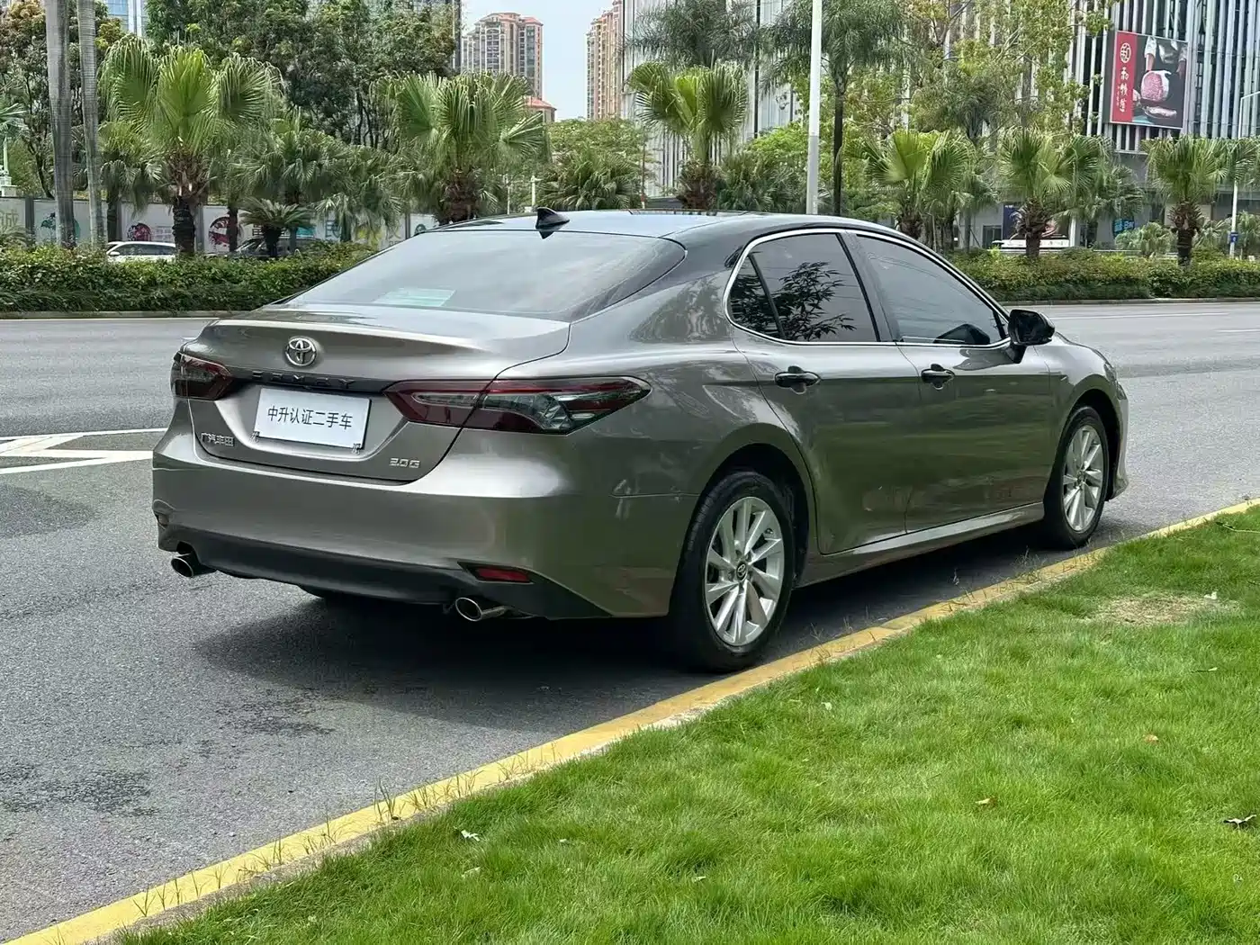 Toyota Camry 2021 2.0G Luxury Edition фото 5