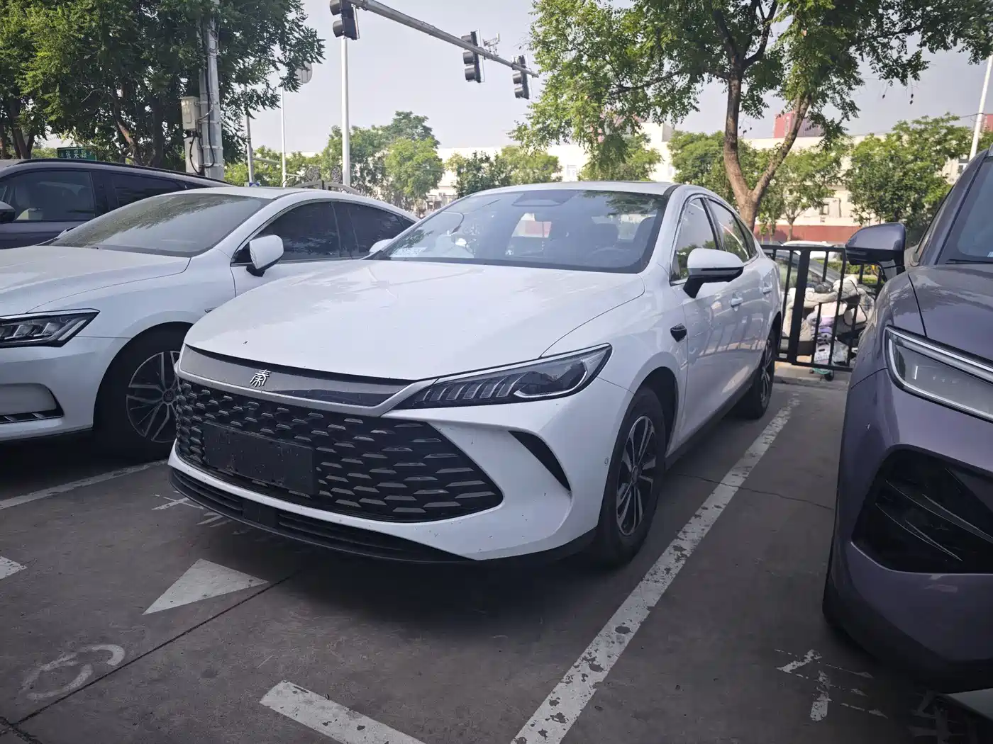 BYD Qin PLUS 2025 DM-i Smart Drive Edition 120KM Surpassing Type