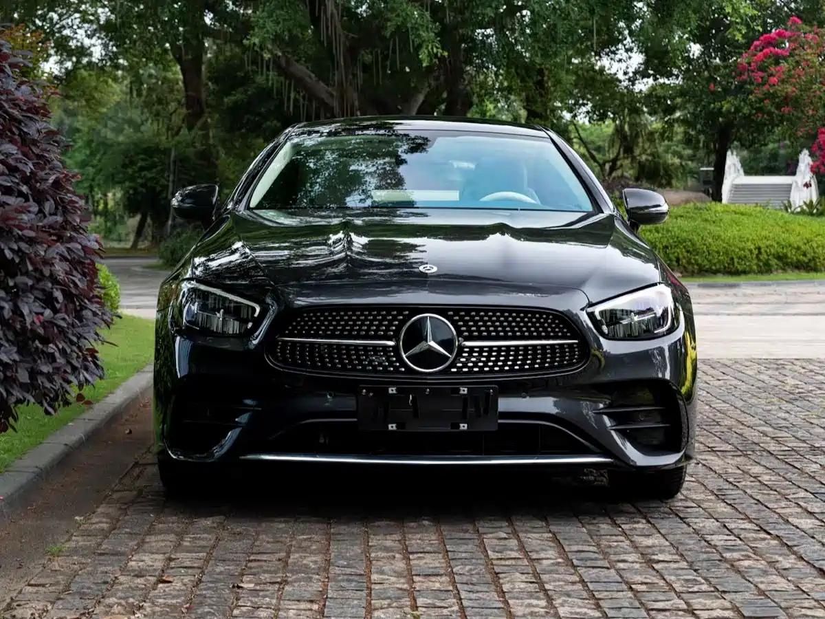 Mercedes-Benz E-Class (Import) 2023 E 260 Coupe фото 2