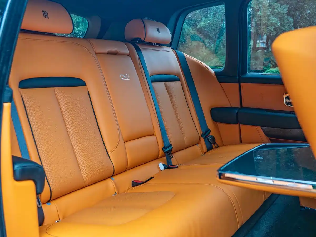 Rolls-Royce Cullinan 2026 2024 5-Seater