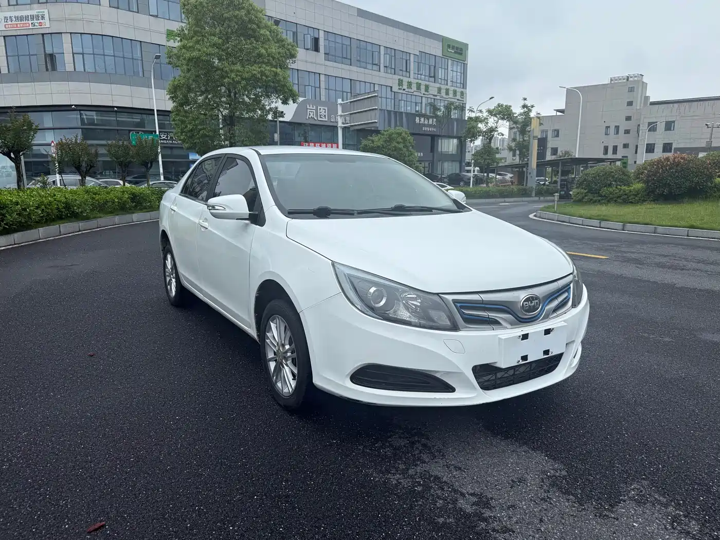 BYD e5 2018 450 Connected Enjoyment фото 3