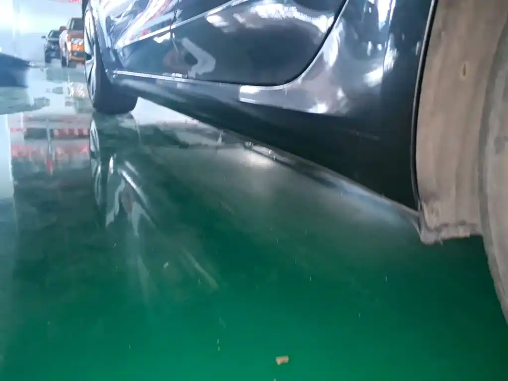 Photo 18 - Tesla Model 3