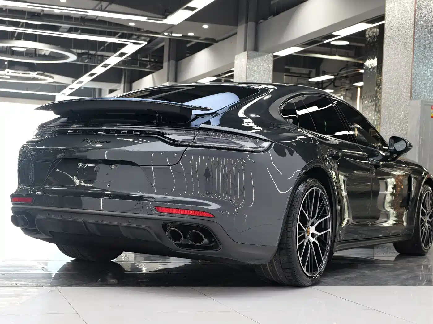 Porsche Panamera 2023 Panamera 2.9T Platinum Edition фото 12