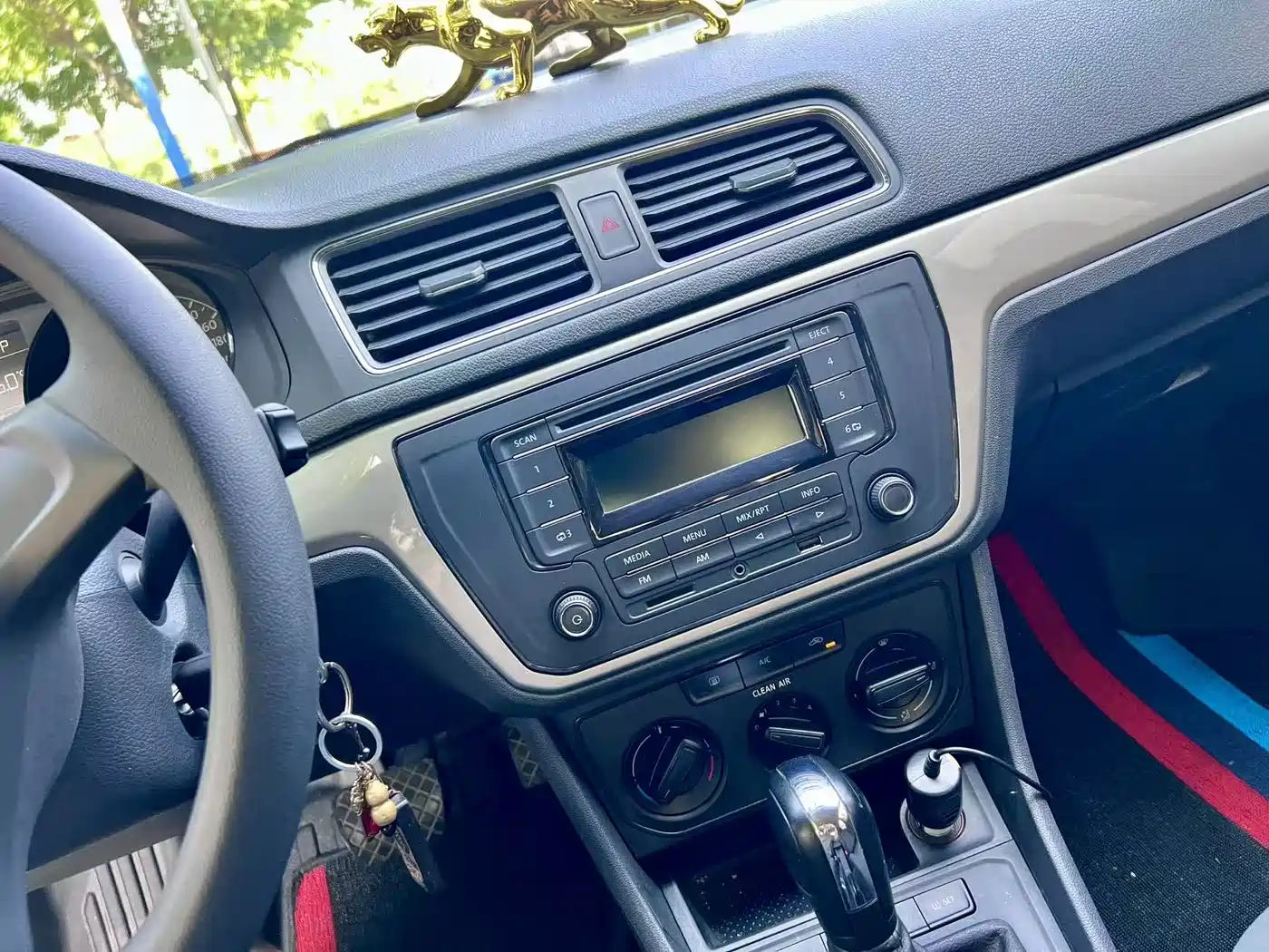 Volkswagen Lavida 2017 1.6L Automatic Trend Edition фото 14
