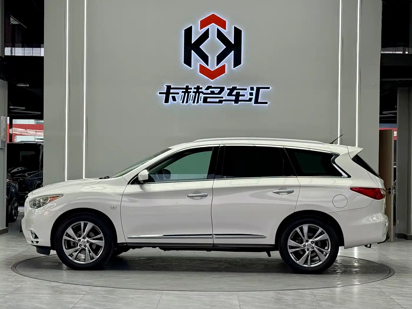 Infiniti JX 2013 JX35 AWD All-Round Edition фото 8