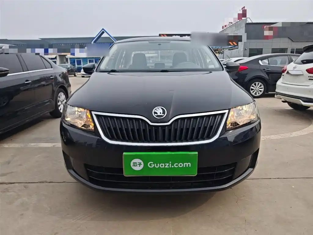 Škoda Rapid 2015 1.4L Manual Joy Selection фото 3