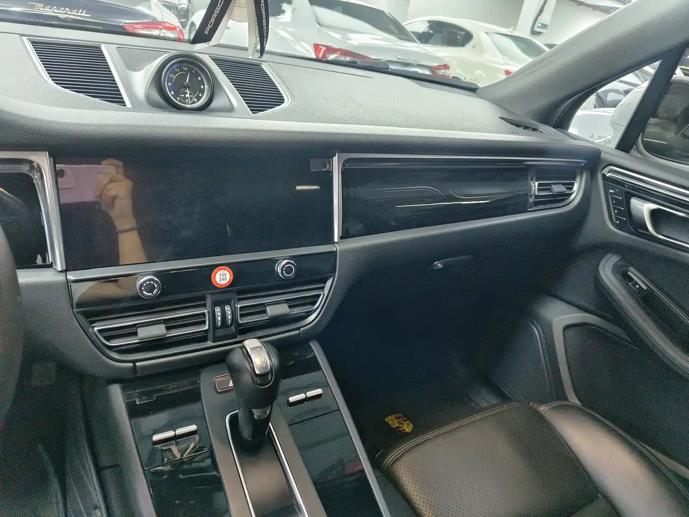 Porsche Macan 2022 Macan 2.0T фото 11