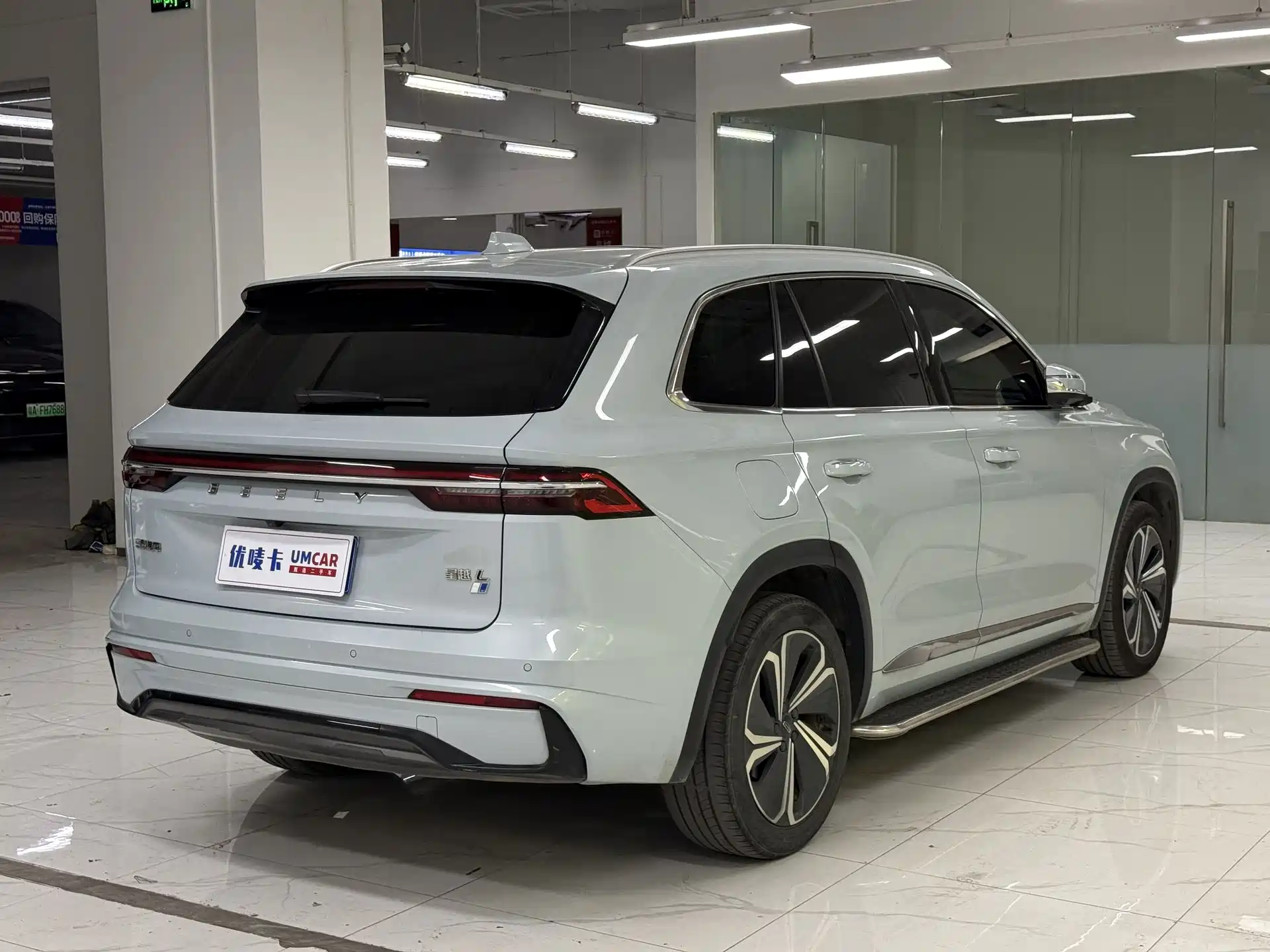 Фото 6 - Geely Monjaro