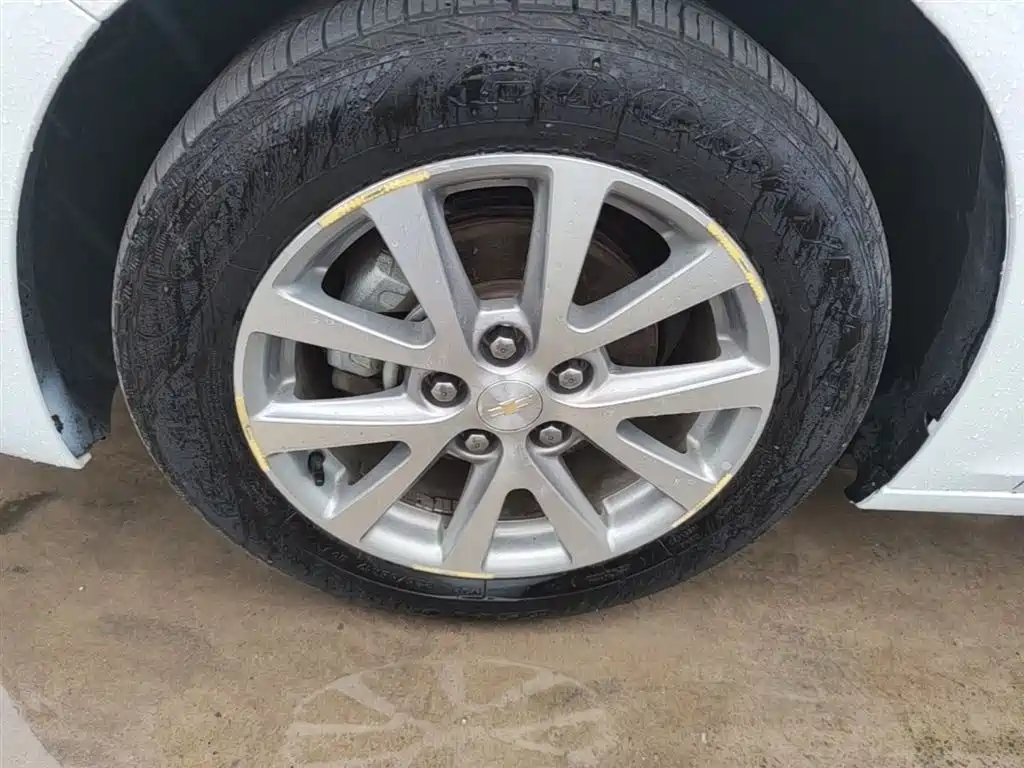Chevrolet Malibu 2017 1.5T Automatic Luxury Edition фото 23