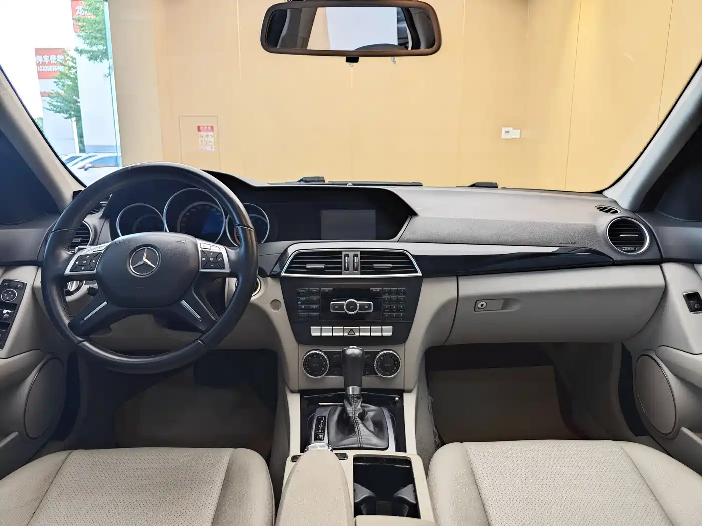 Mercedes-Benz C-Class 2013 C 180 Classic Grand Edition фото 21