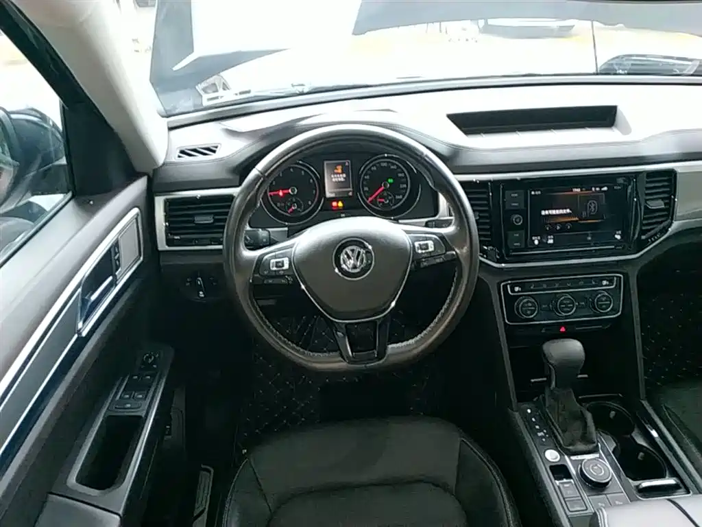 Volkswagen Teramont 2019 380TSI 4WD Luxury China V фото 11