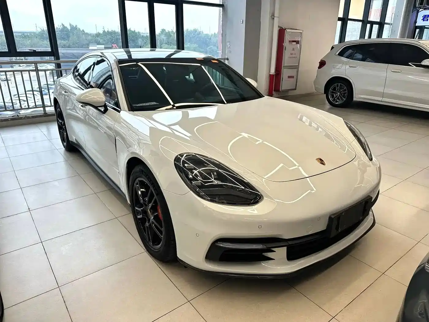 Porsche Panamera 2017 Panamera 3.0T фото 2