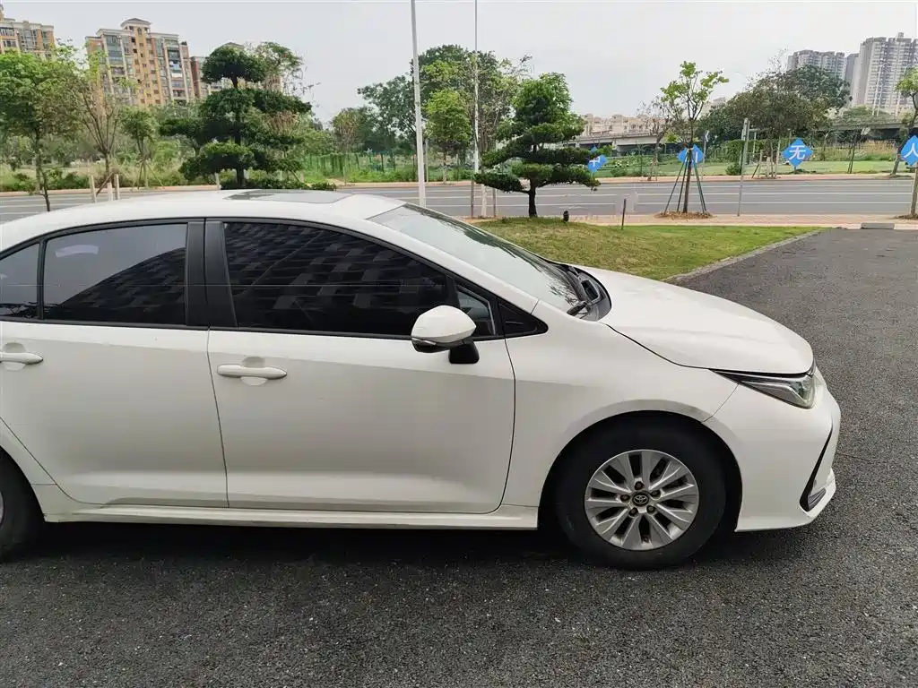 Toyota Corolla 2021 TNGA 1.5L CVT Elite Edition фото 21
