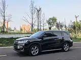 Photo 1 - Toyota Highlander