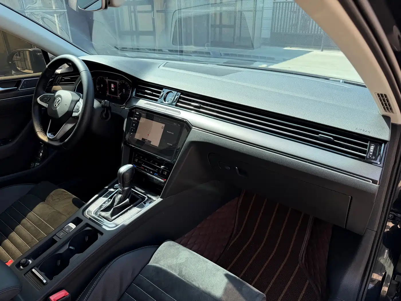 Volkswagen Magotan 2020 330TSI DSG Luxury фото 15