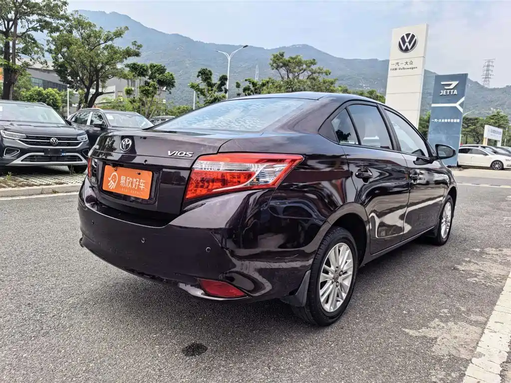 Toyota Vios 2016 1.5L Automatic Zhi Zhen Xing Yao Edition фото 7