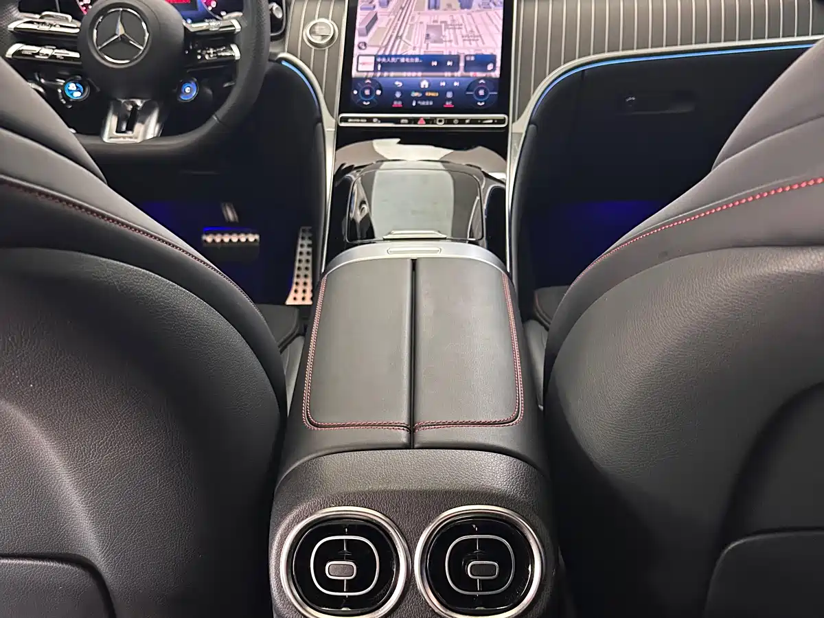 Mercedes-Benz GLC Coupe AMG 2024 AMG GLC 43 4MATIC Coupe SUV фото 24