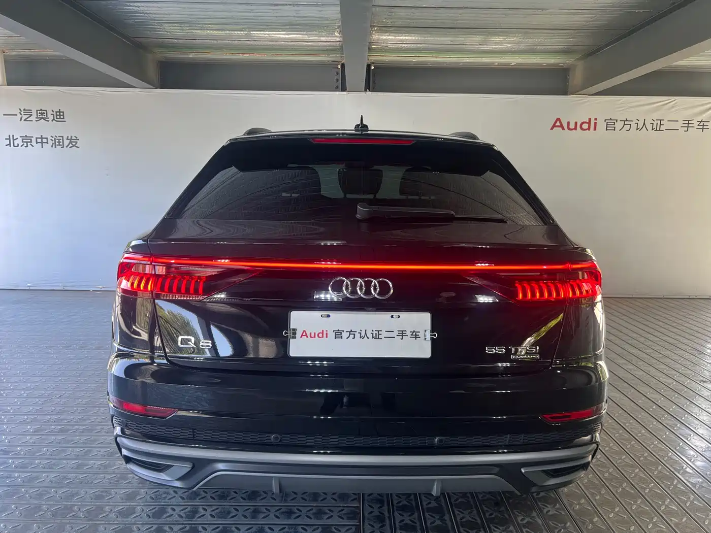 Audi Q8 2022 55 TFSI Luxury Dynamic фото 4