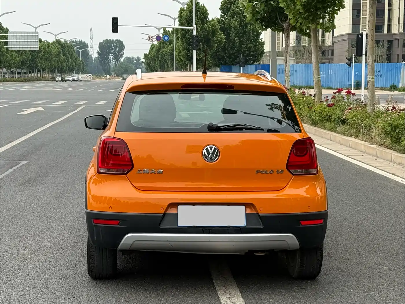 Volkswagen Polo 2012 1.6L Cross Polo AT фото 8