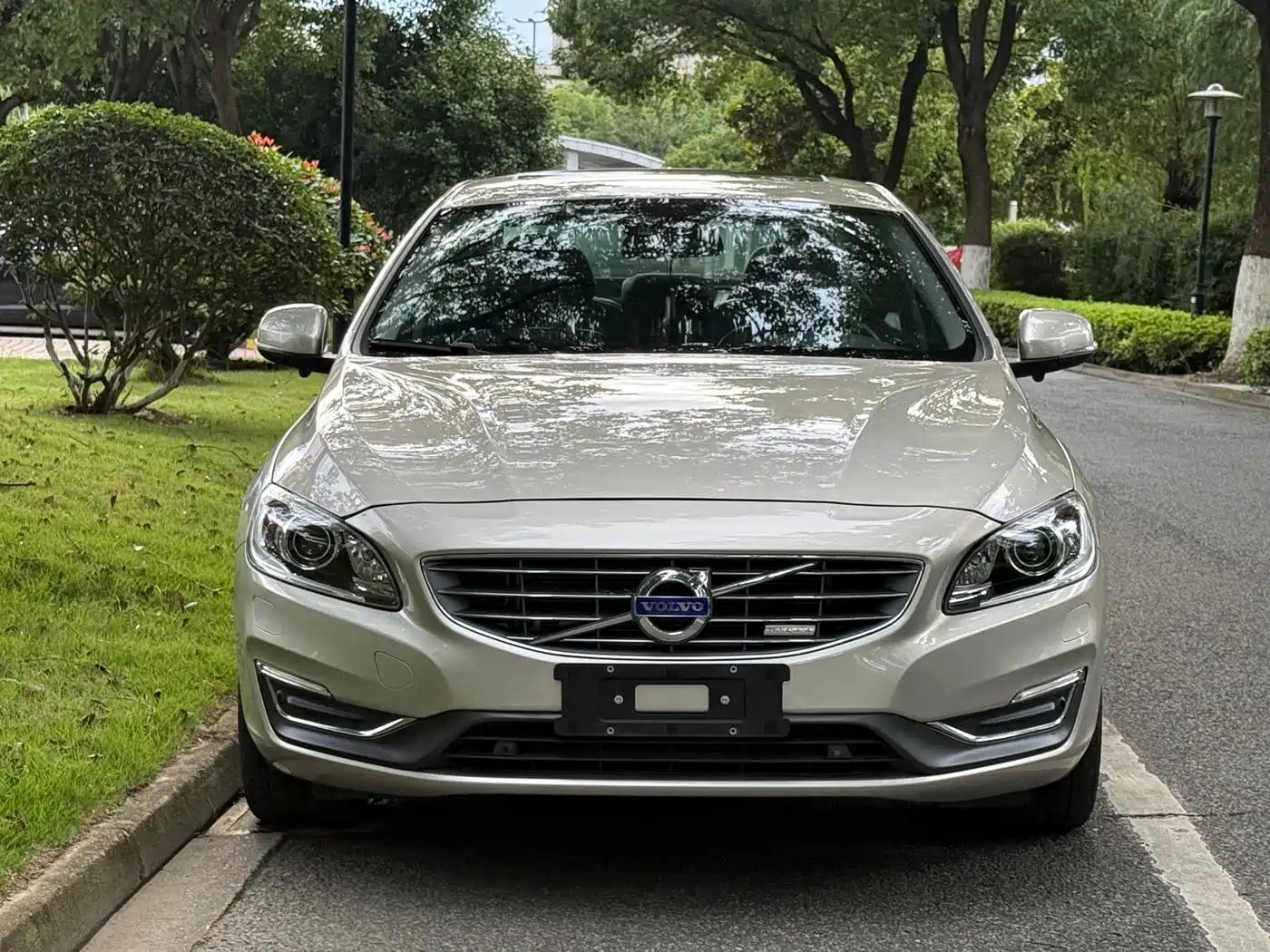 Volvo S60 Plug-in Hybrid 2016 2015 S60L E-Drive Hybrid T6 Intelligent Edition