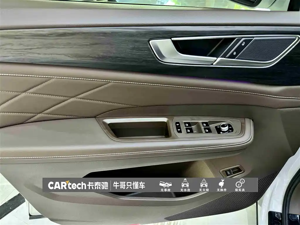 Volkswagen Viloran 2022 380TSI Premium Edition фото 15