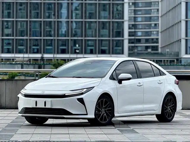  Toyota Corolla 2026 1.8L Smart Hybrid Dual Power Base Model