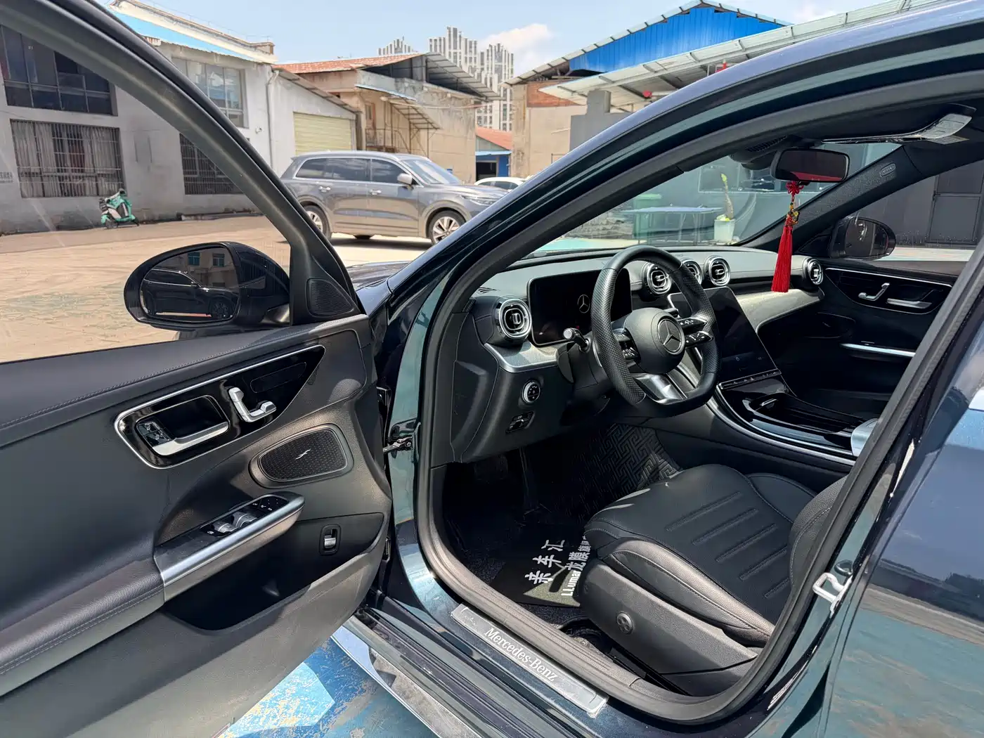 Mercedes-Benz C-Class 2023 Facelift C 260 L Sport Edition фото 9