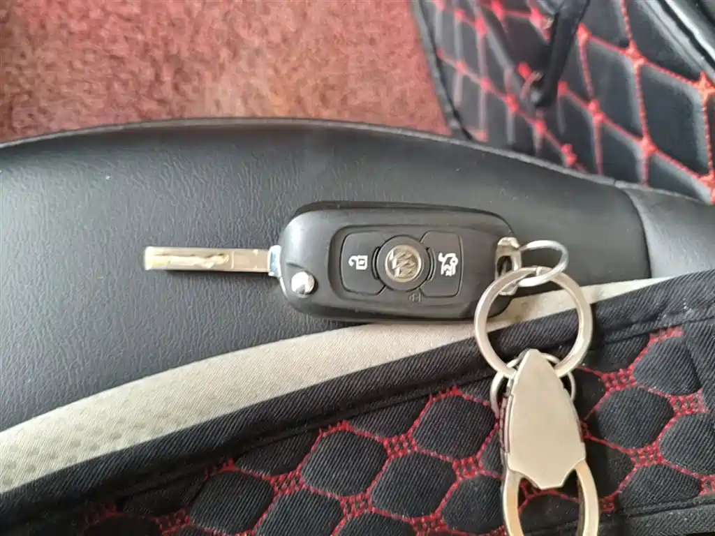Buick Verano 2019 Sedan 20T Dual Clutch Leading фото 9