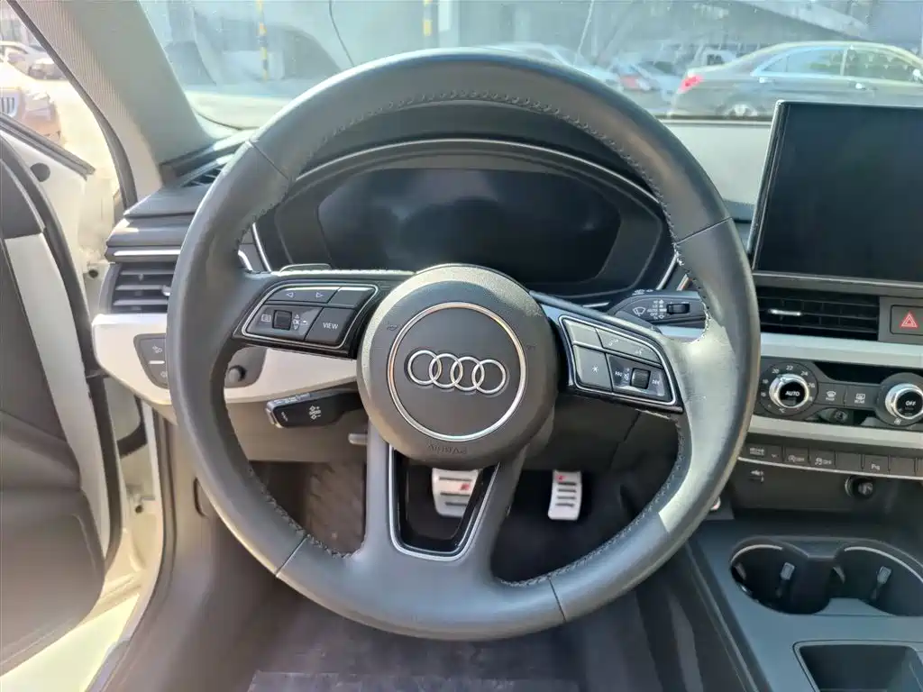 Audi A4L 2020 40 TFSI Fashion Dynamic Edition фото 13