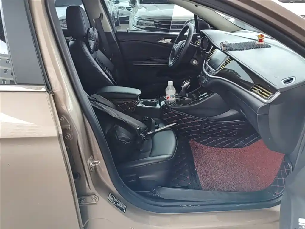 Buick Verano 2019 Sedan 20T Dual Clutch Leading фото 25